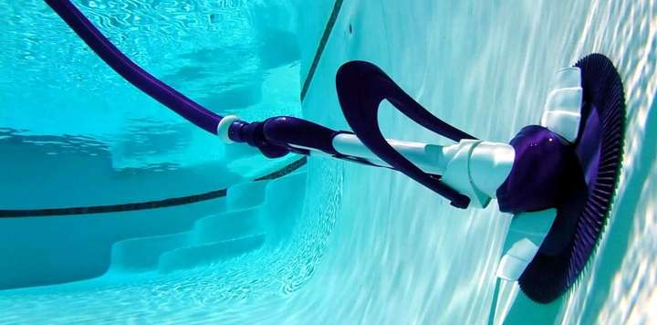 خطوات عمل شركة تنظيف مسابح في الشارقة